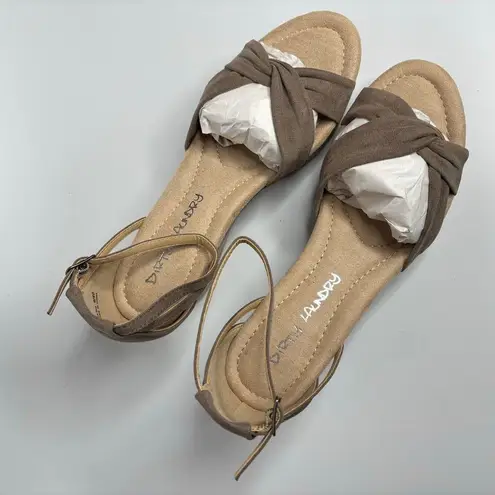 Dirty Laundry DL Dive In Platform Wedge Sandal in Dusty Taupe