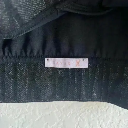 Savage X Fenty Black Racerback Bralette Size XS/S