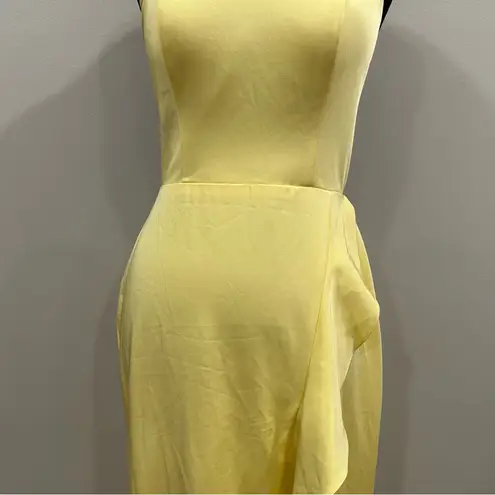 La Femme Flutter Slit Trumpet Gown 28294 in Pale Yellow 10 NWOT