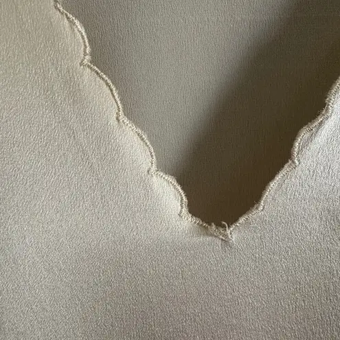 Oscar de la Renta | Cream Silk Scallop Edge Boxy wide Sleeve V Neck Blouse Sz 4