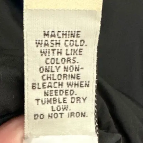 Ruff Hewn | Women's Black Herringbone Collar Toggle Closure Puffer Vest