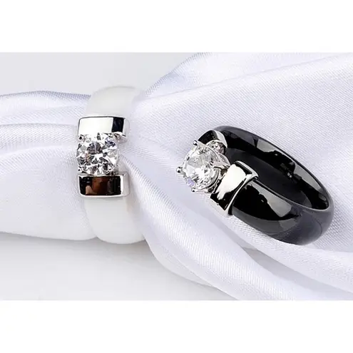 Boutique NEW Women’s 1Ct‎ Simulated Diamond Ceramic Ring White & Silver Size 7