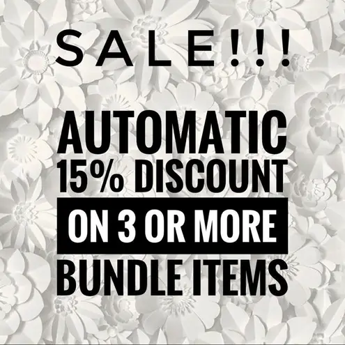 Marilyn Monroe Floral Vintage Wide Leg High-Waisted Shorts, Sz Small