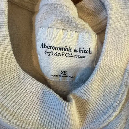 Abercrombie & Fitch Abercrombie Crewneck Sweater - Image 3