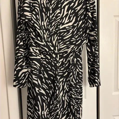 Donna Morgan Black & Ivory Wrap Dress – Size 10, NWT, $120 Retail