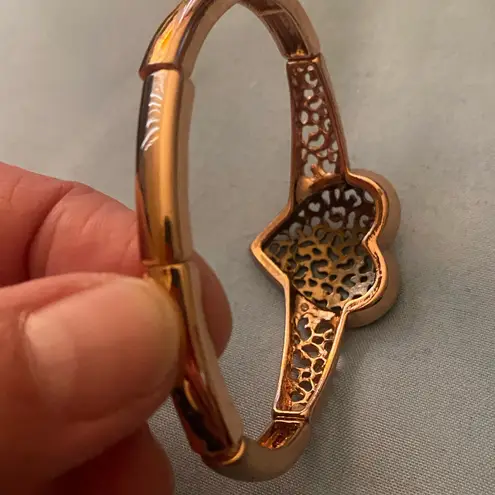 7” To 8.5” Bracelet Cutout Heart Center Metal Links Stretch Rose Gold Color