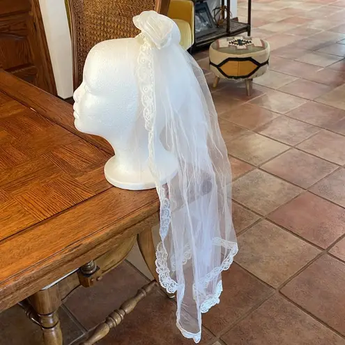Elegant Cream Lace & Roses Bridal Veil White