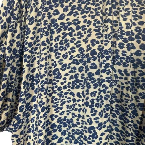 Grand & Greene Blue & White Print Short Sleeve V