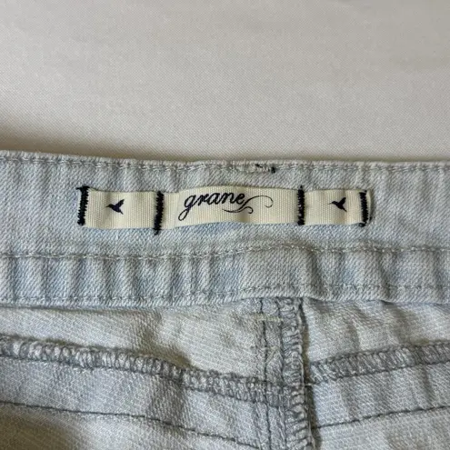 Grane Slim Denim Jean Shorts Light Wash Raw Hem Distressed Size 9 Juniors # Gray