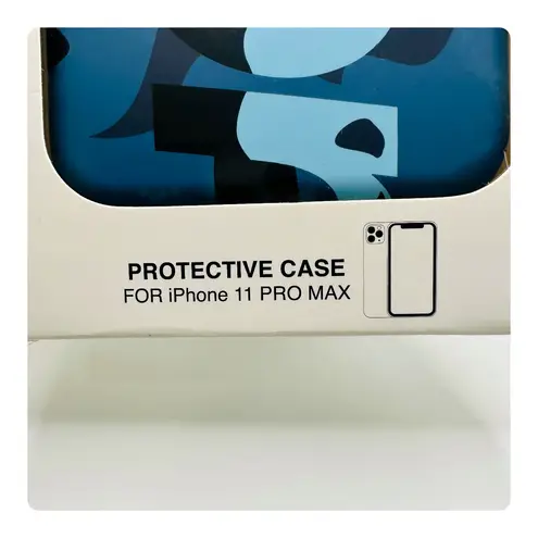 Supreme ★ NWT  Camo Case for iPhone 11 Pro Max ★