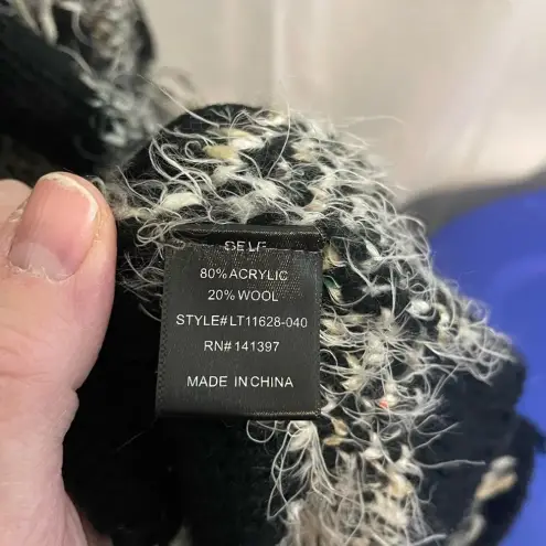 ASTR  black and white cardigan‎ size small/medium