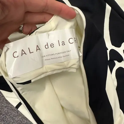 Cala de la Cruz Maite One Piece Swimsuit Black White Floral Size M Size M