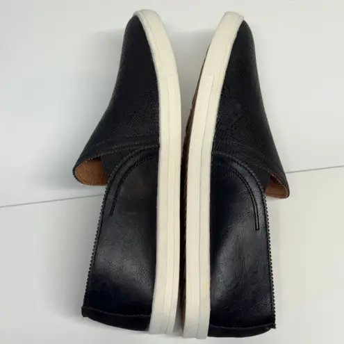 Sun + Stone Women Mariam Slip On Shoes Black Faux Leather Size 11 Casual