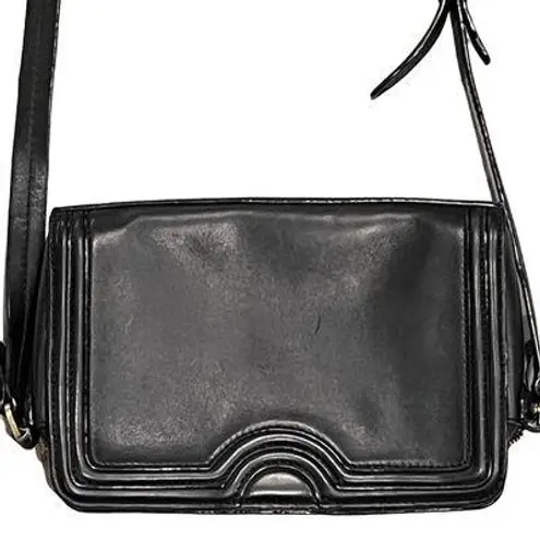 Kate Spade  Saturday Black Leather Crossbody Bag