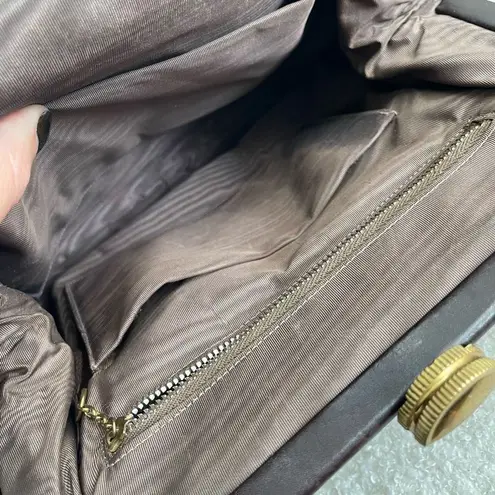 Vintage 60s Needlepoint Floral Purse Dark Brown Clamshell Clasp