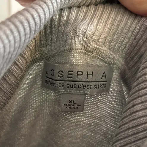 Joseph A Classic Light Gray Turtleneck Sweater – Size XL – Slimming Fit - Image 3