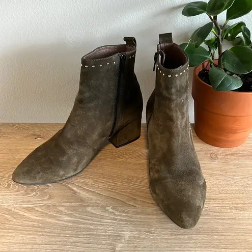 Wonders Olive Suede Studded Block Chunky Heel Boots, 6.5 Green