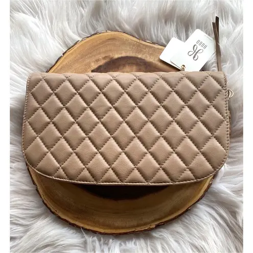 NWT HOBO Cole Quilted Leather Clutch Tan