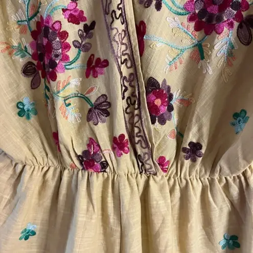 Bluheaven Gold Floral Embroidered Romper Size Small