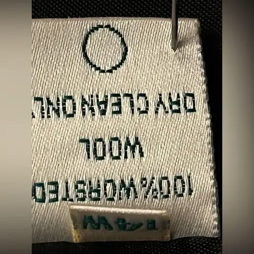 Austin Reed black worsted wool blazer Size 14W