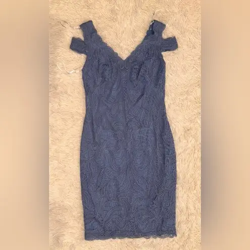 Tadashi Shoji Cold Shoulder Lace Blue stone knee length Cocktail Dress sz 6