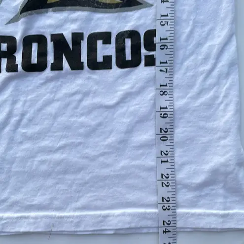 WMU Women’s shirt V