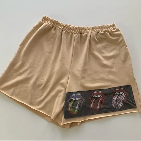 Via Penny Lane Reworked Apparel | The Rolling Stones Graphic Shorts XL Tan