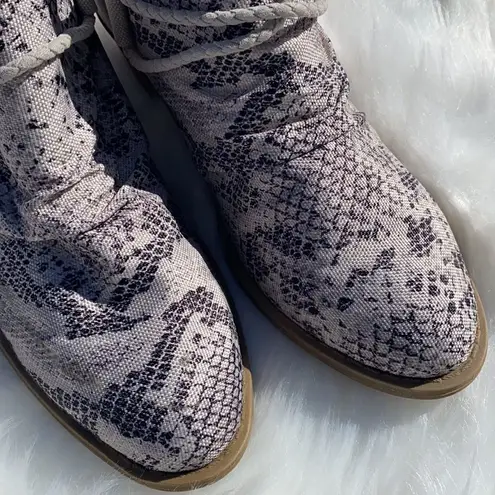 Very G Point Leopard Print Colorblock Ankle Boots Size 9.5 A11