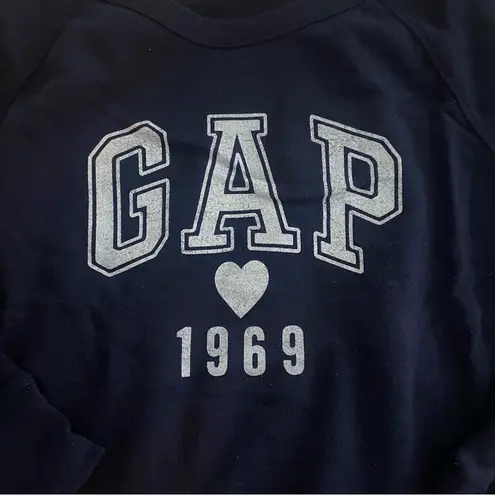 Gap  sweatshirt