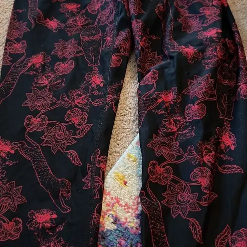 DKNY  tiger leggings M