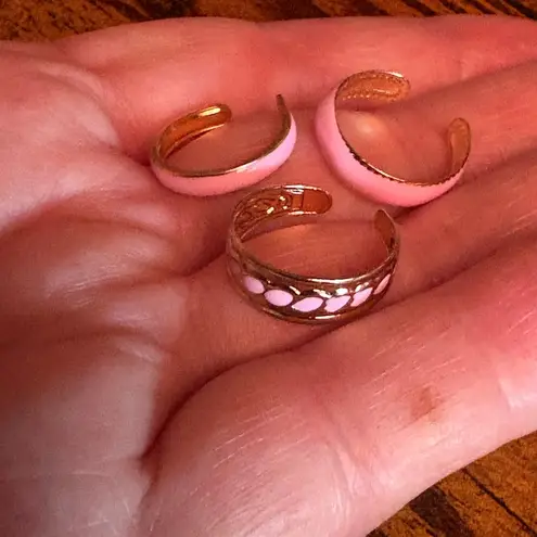 Blush Pink & Gold Toe Ring Set – Intricate & Elegant Designs