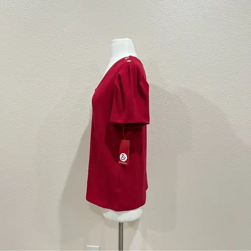 89th & Madison Red Ribbed Top with Gold Rhinestone Grommets NWT Size Large