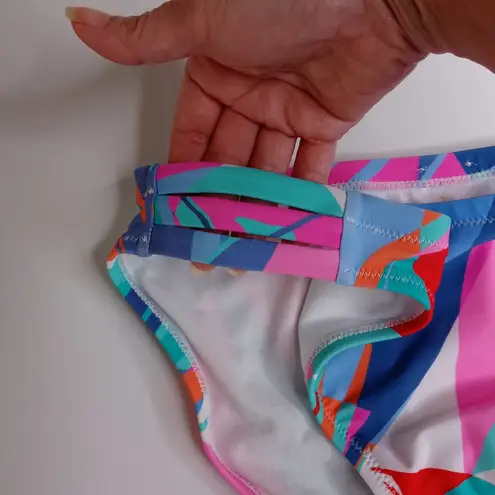 Raisin's Bright Bikini Bottom Size Large