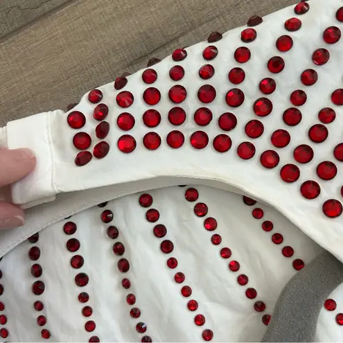 Queen of Sparkles White Puffed Sleeve Red Rhinestone Sunburst Sparkle Top S