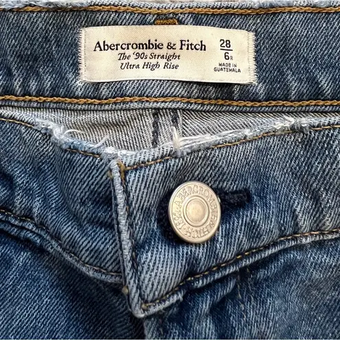 Abercrombie & Fitch Abercrombie Ultra High Rise 90s Straight Jean - Image 10