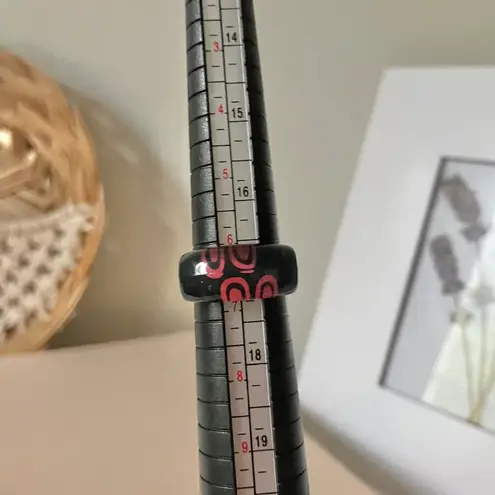 Black & Pink Swirl Plastic Statement Ring “Sunday” Vintage Eclectic Enamel Chunky Jewelry