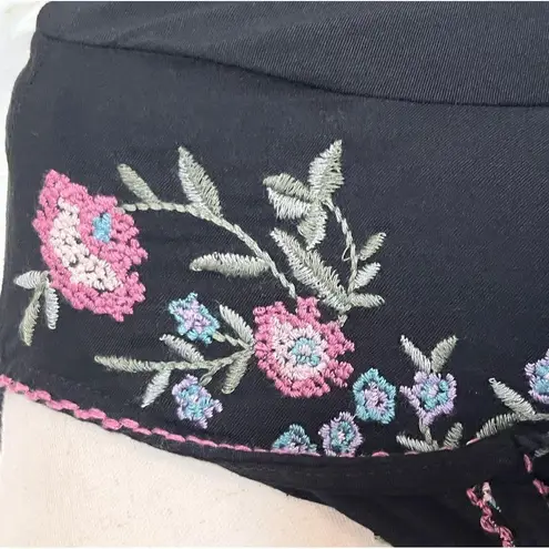 Arizona Jeans Black Long-sleeved Bohemian Floral Embroidered Dress