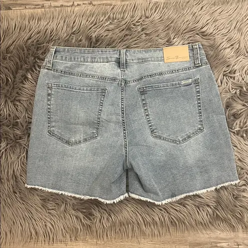 Seven7 NWOT Weekend shorts stretch denim frayed hem 12