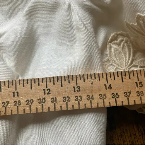 Vintage 1950’s Short Sleeved Ivory Linen Wedding Bridal Dress With Train