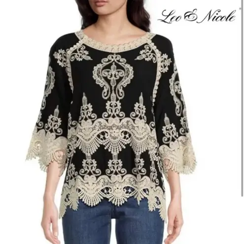 Leo & Nicole
Contrast Embroidered Lace Scoop Neck Scallop Edge 3/4 Sleeve Top PL