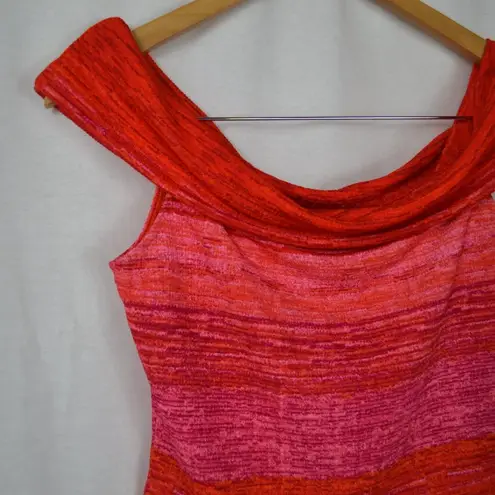 Guess  Off Shoulder Crop Top - Image 5