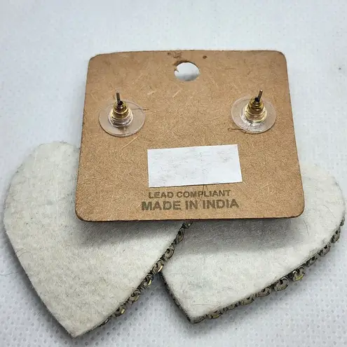 NWT Treasure Dangling Rhinestone & Sequins Heart Earrings Silver