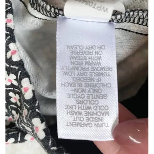 J. Jill Women's Black Pink Daisy Geo Print Crop Pants