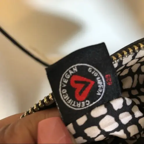 Urban Expression Urban Expressions Vegan Leather Crossbody/Wristlet