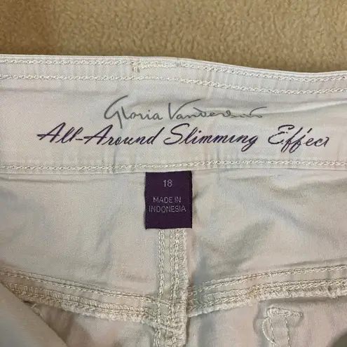 Gloria Vanderbilt Capri Pants Women's Sz 18 All-Around Slimming Effect Beige EUC