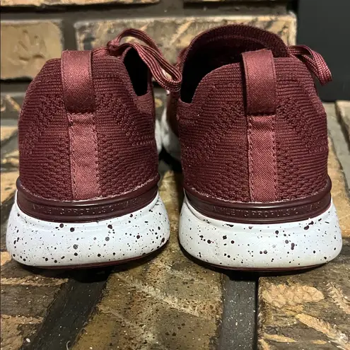APL Women's TechLoom Breeze Maroon Speckled Knit Athletic Shoes Size 7