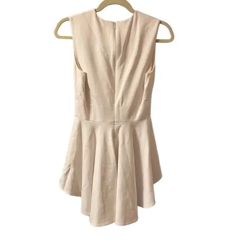 CUSHNIE ET OCHS WHITE PEPLUM BLOUSE Size 4