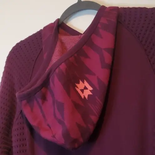 Title Nine Dekker Women's Beach Hooded Sweater size M