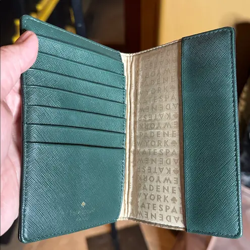 Kate Spade Forest Green Fox Passport Holder Blaze A Trail Leather - Image 4