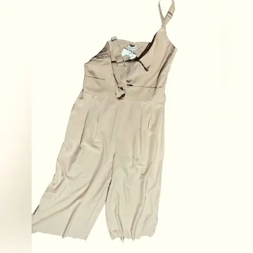 Colombian long beige bodysuit wide leg sleeveless v